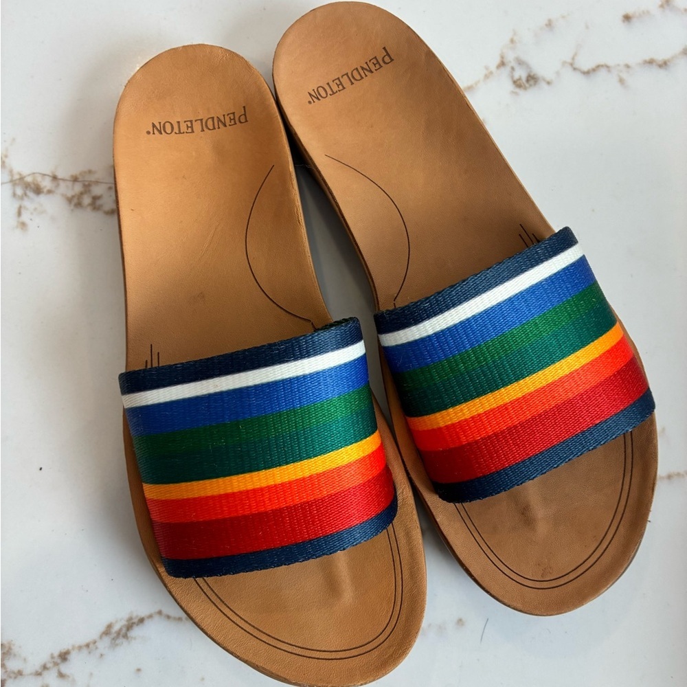 Pendleton open toe rainbow sandals size 6